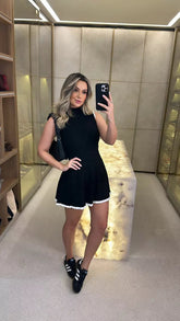 Vestido colegial  Curto com Saia Drapeada  – Lumieer