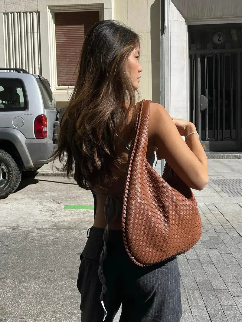 Bolsa Soho – Elegância e Funcionalidade para o Dia a Dia