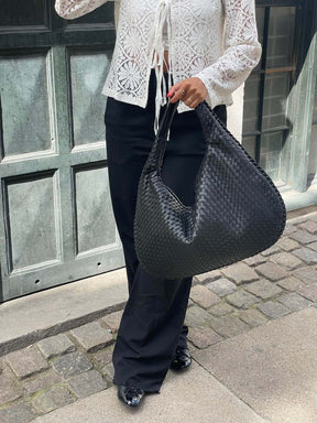 Bolsa Soho – Elegância e Funcionalidade para o Dia a Dia