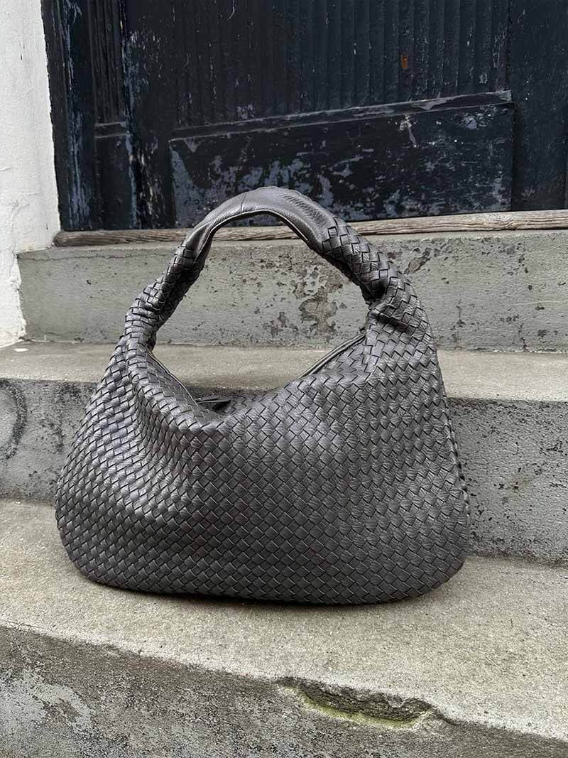 Bolsa Soho – Elegância e Funcionalidade para o Dia a Dia