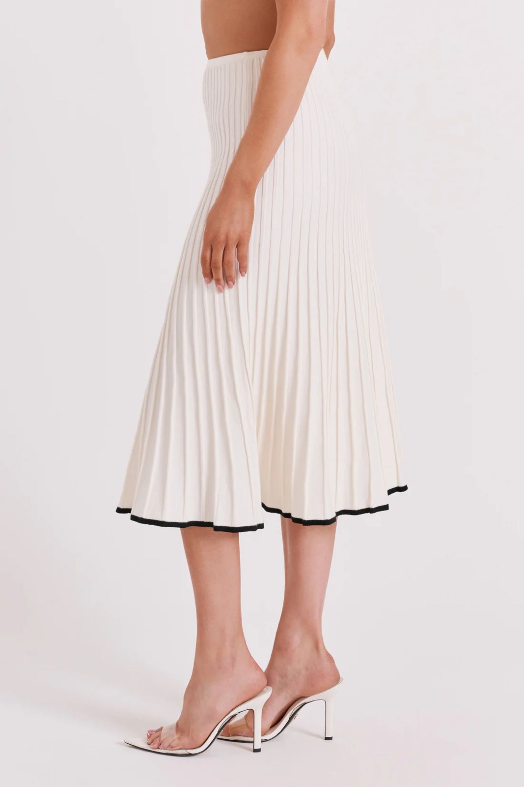 Conjunto Roma  - Top com botões e Saia Midi em tricot