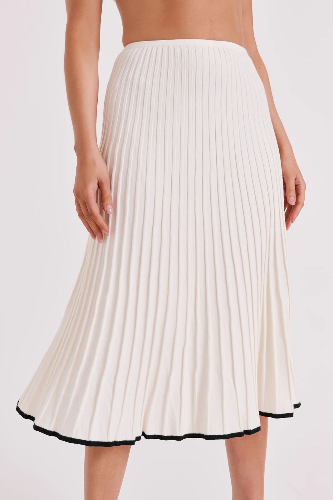 Conjunto Roma  - Top com botões e Saia Midi em tricot