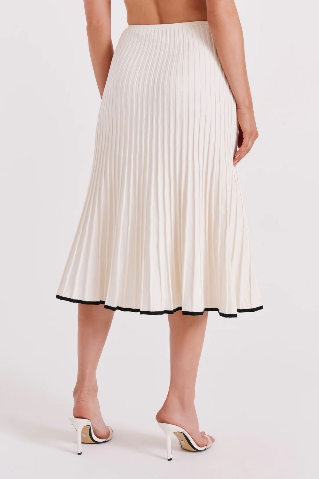 Conjunto Roma  - Top com botões e Saia Midi em tricot