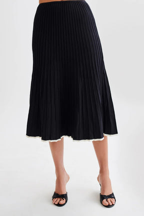 Conjunto Roma  - Top com botões e Saia Midi em tricot